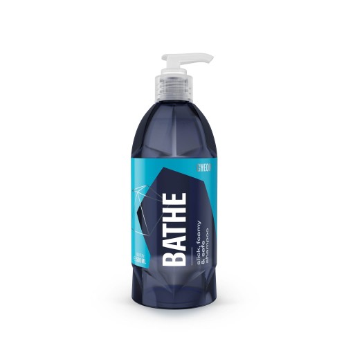 Gyeon Q2M Bathe - wysokiej jakości szampon samochodowy 500ml - Sklep detailingowy Automotive Care